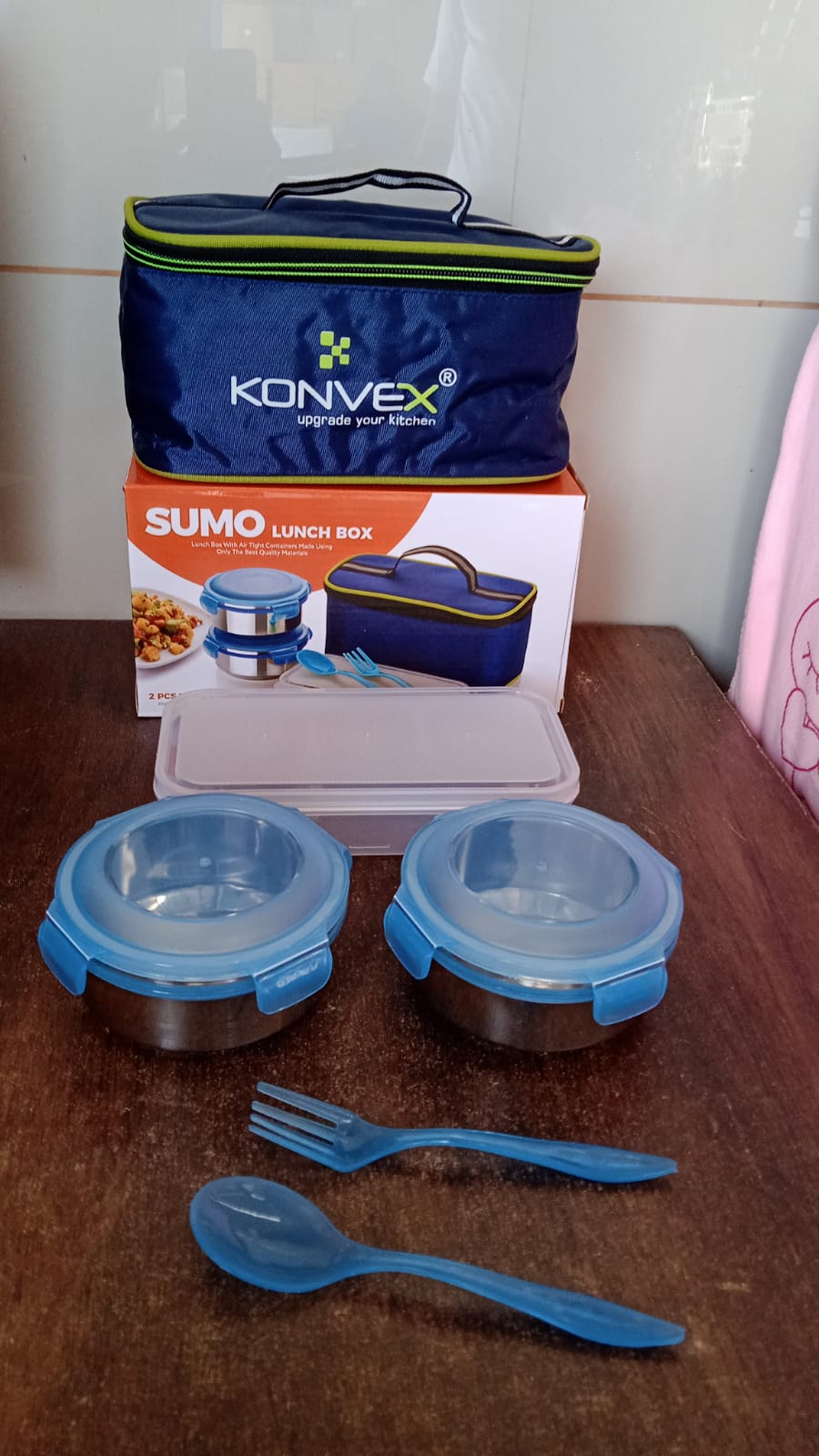 Sumo Lunch Box, with Lunch Bag, Plastic Lunch Box & Plastic Spoon, Fork (2 Pc Set / With Lunch Box) Sumo Lunch Box, with Lunch Bag, Plastic Lunch Box & Plastic Spoon, Fork (2 Pc Set / With Lunch Box)